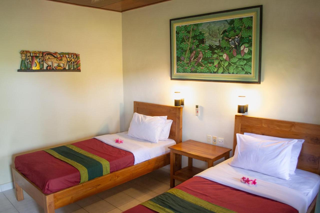 Flamboyan Hotel Kuta  Exterior photo