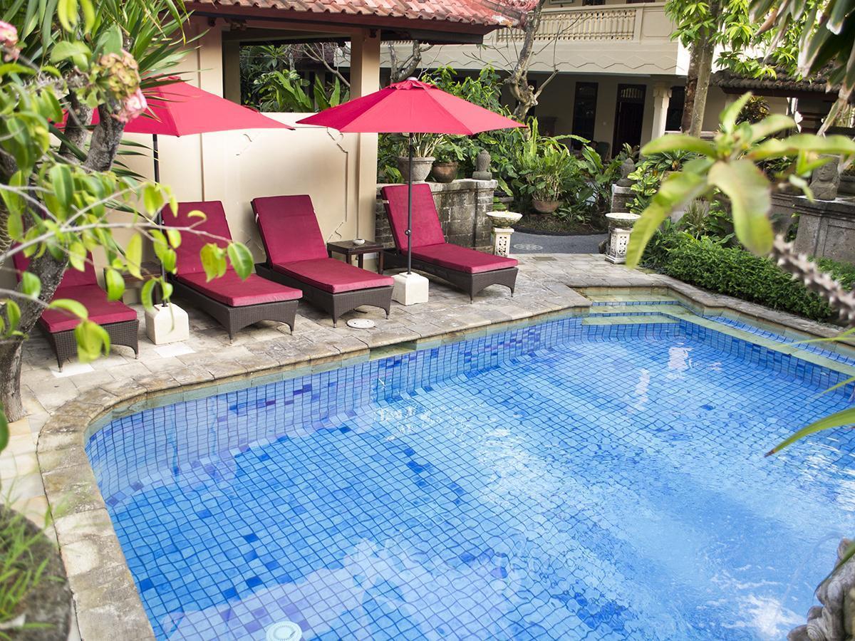 Flamboyan Hotel Kuta  Exterior photo