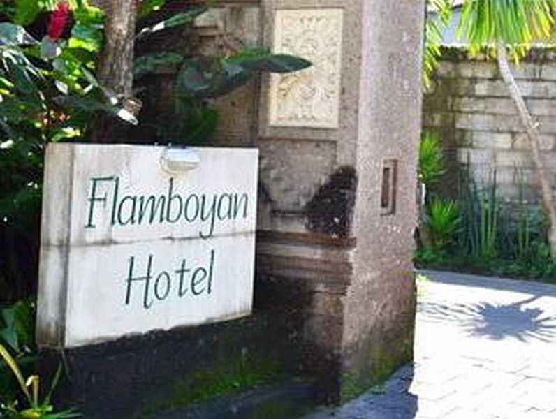Flamboyan Hotel Kuta  Exterior photo