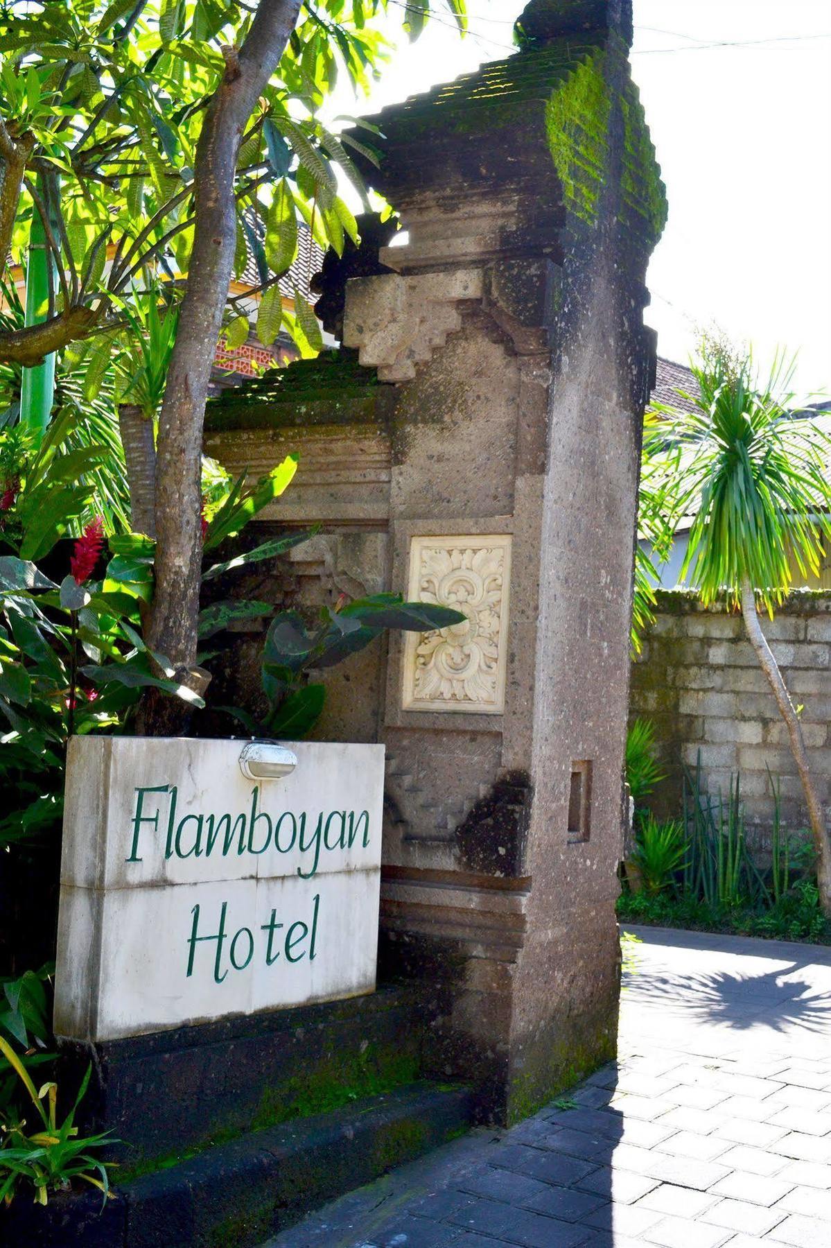 Flamboyan Hotel Kuta  Exterior photo